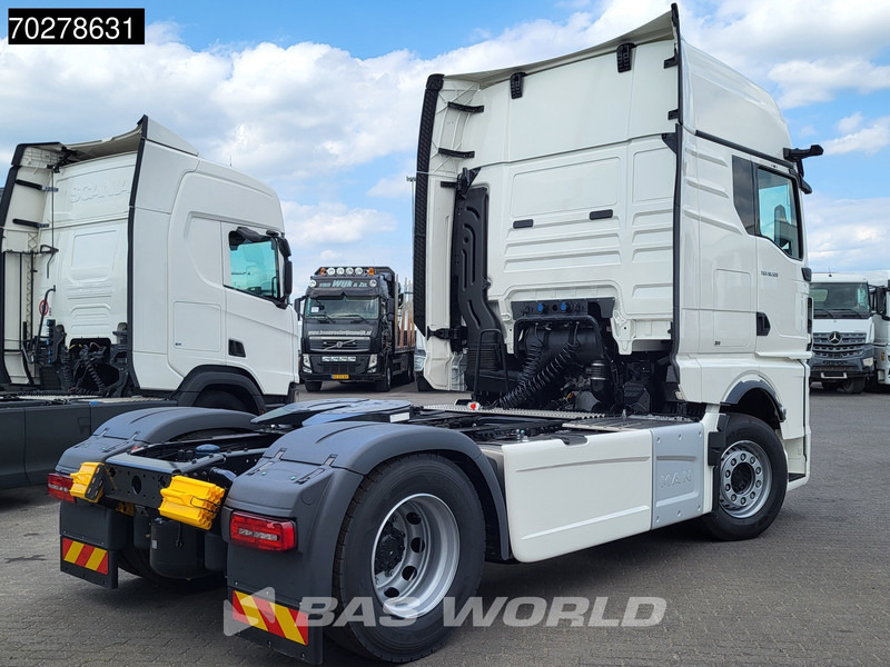 MAN TGX 18.520 4X2 NEW! GX Retarder 2x Tanks Standklima MirrorCam Navi LED - Tracteur routier: photos 5 MAN TGX 18.520 4X2 NEW! GX Retarder 2x Tanks Standklima MirrorCam Navi LED - Tracteur routier: photos 5