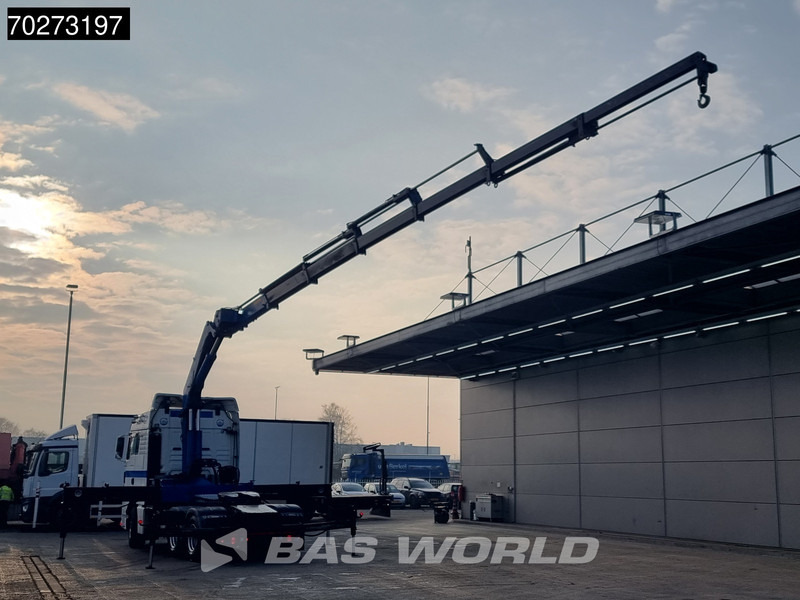 MAN TGX 33.540 TGX 6X4 HMF 4220 6 Extensions Kran XLX Retarder Euro 5 - Tracteur routier: photos 2 MAN TGX 33.540 TGX 6X4 HMF 4220 6 Extensions Kran XLX Retarder Euro 5 - Tracteur routier: photos 2