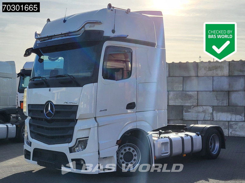 Mercedes-Benz Actros 1845 4X2 GigaSpace Mega Retarder 2xTanks ACC Standklima Euro 6 - Tracteur routier: photos 1 Mercedes-Benz Actros 1845 4X2 GigaSpace Mega Retarder 2xTanks ACC Standklima Euro 6 - Tracteur routier: photos 1