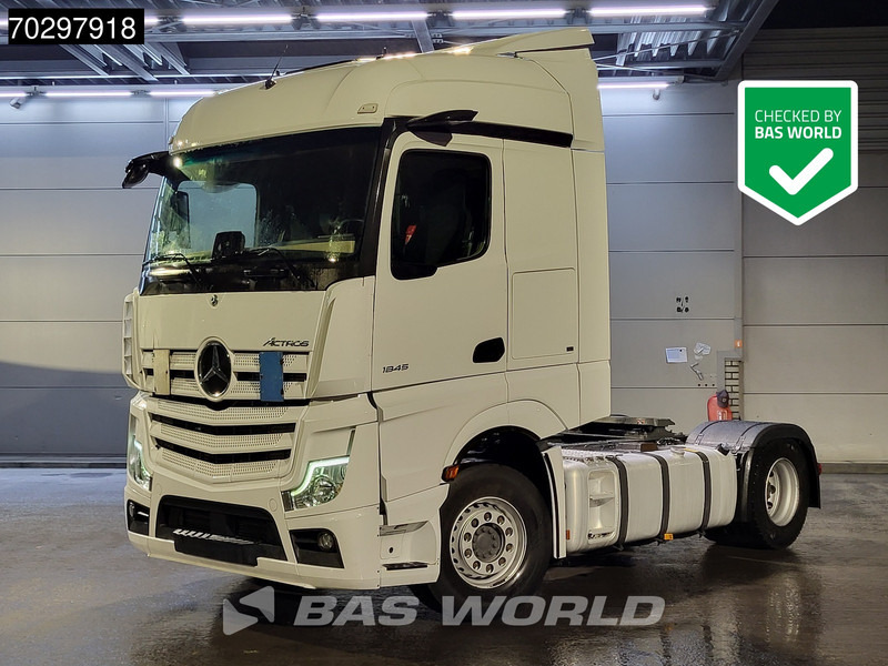 Mercedes-Benz Actros 1845 4X2 StreamSpace 2xTanks Standklima Navi Euro 6 - Tracteur routier: photos 1 Mercedes-Benz Actros 1845 4X2 StreamSpace 2xTanks Standklima Navi Euro 6 - Tracteur routier: photos 1