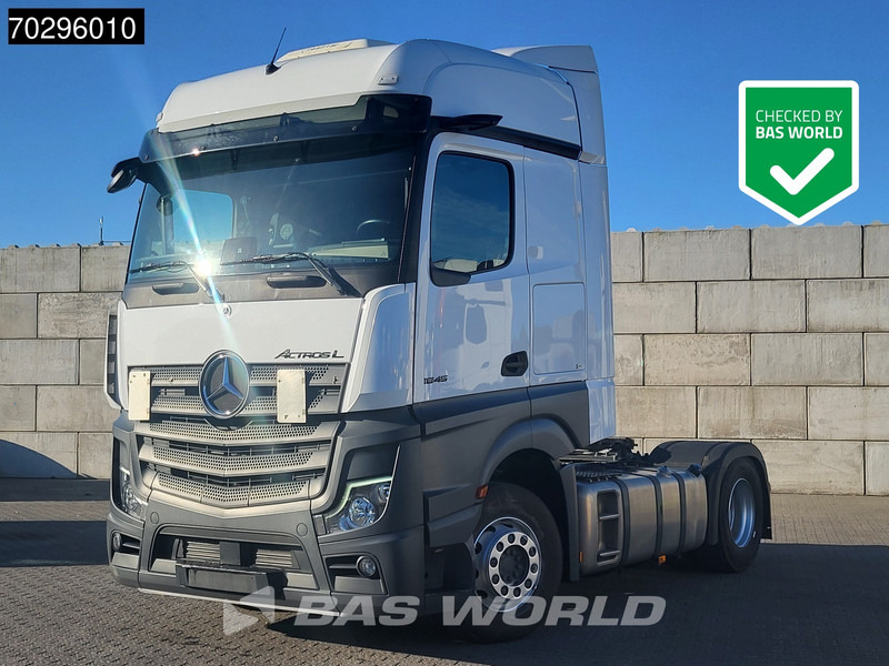 Mercedes-Benz Actros 1845 Actros 4X2 BigSpace 2xTanks Standklima Mirror Cam Euro 6 - Tracteur routier: photos 1 Mercedes-Benz Actros 1845 Actros 4X2 BigSpace 2xTanks Standklima Mirror Cam Euro 6 - Tracteur routier: photos 1