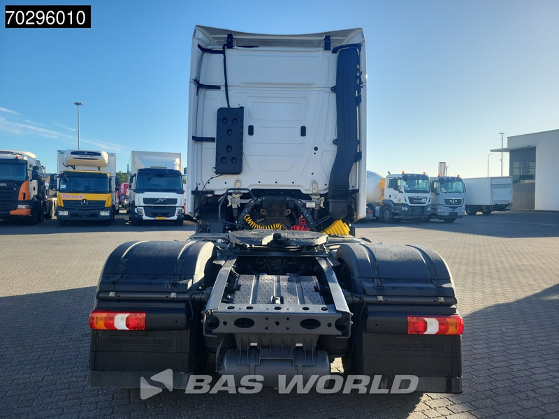 Mercedes-Benz Actros 1845 Actros 4X2 BigSpace 2xTanks Standklima Mirror Cam Euro 6 - Tracteur routier: photos 3 Mercedes-Benz Actros 1845 Actros 4X2 BigSpace 2xTanks Standklima Mirror Cam Euro 6 - Tracteur routier: photos 3