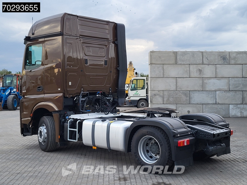 Mercedes-Benz Actros 1848 4X2 BigSpace Retarder 2x Tanks ACC Standklima MirrorCam Euro 6 - Tracteur routier: photos 2 Mercedes-Benz Actros 1848 4X2 BigSpace Retarder 2x Tanks ACC Standklima MirrorCam Euro 6 - Tracteur routier: photos 2