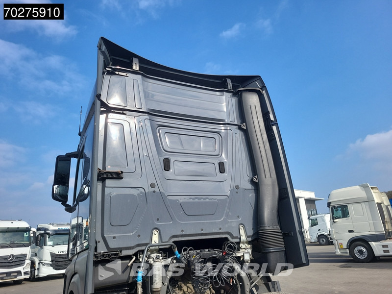 Mercedes-Benz Actros 1851 4X2 BigSpace 2x Tanks - Tracteur routier: photos 3 Mercedes-Benz Actros 1851 4X2 BigSpace 2x Tanks - Tracteur routier: photos 3