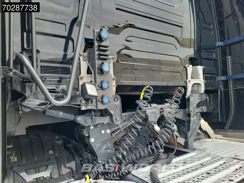 Scania S450 4X2 Retarder 2x Tanks ACC Euro 6 - Tracteur routier: photos 5 Scania S450 4X2 Retarder 2x Tanks ACC Euro 6 - Tracteur routier: photos 5