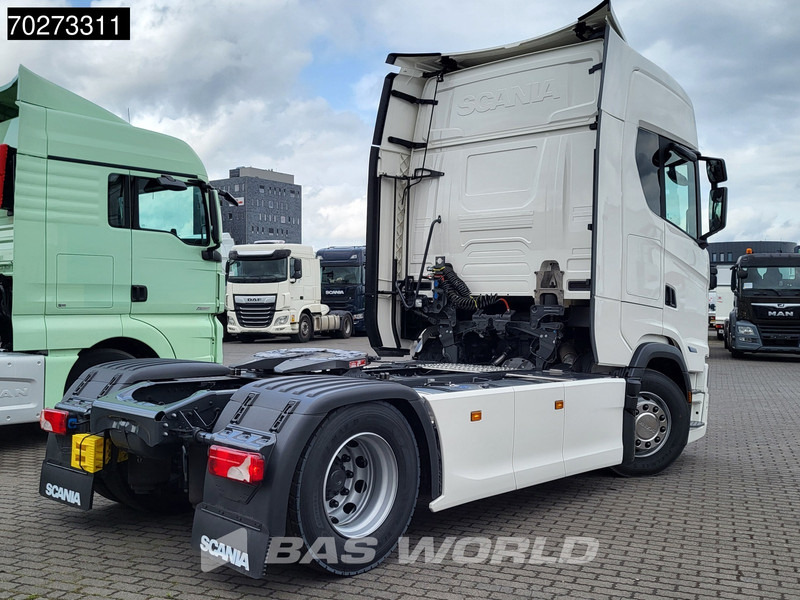 Scania S460 4X2 NEW! Retarder 2x Tanks ACC Navi Standklima - Tracteur routier: photos 3 Scania S460 4X2 NEW! Retarder 2x Tanks ACC Navi Standklima - Tracteur routier: photos 3
