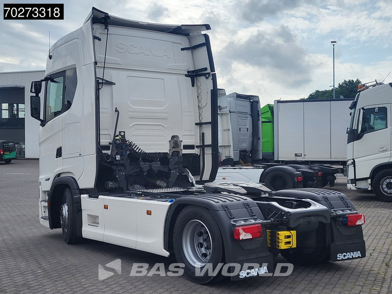 Scania S460 4X2 NEW! Retarder 2x Tanks ACC Navi Standklima - Tracteur routier: photos 2 Scania S460 4X2 NEW! Retarder 2x Tanks ACC Navi Standklima - Tracteur routier: photos 2