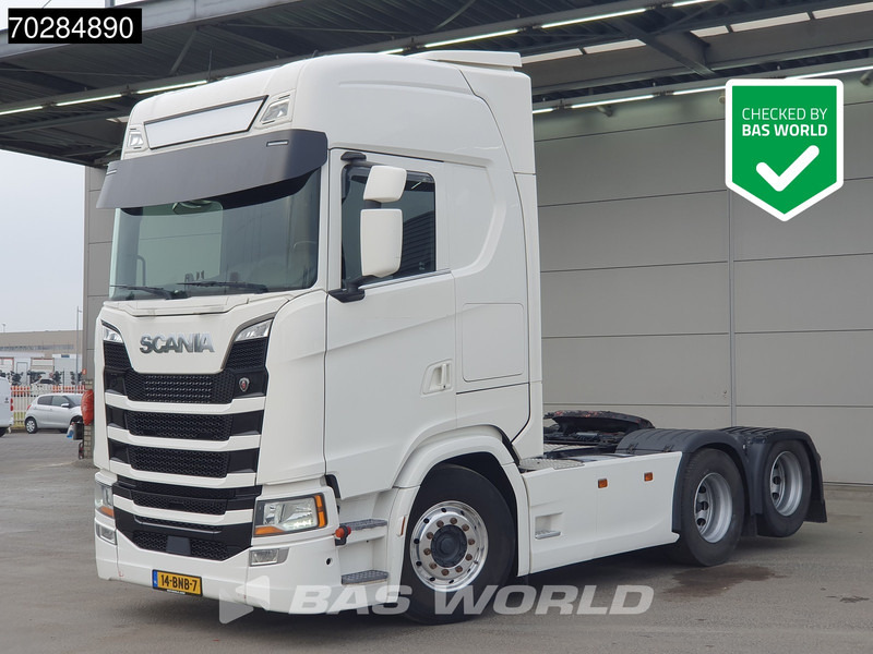 Scania S500 6X2 NL-Truck Retarder Full-Air 2x Tanks Liftachse Navi Standklima - Tracteur routier: photos 1 Scania S500 6X2 NL-Truck Retarder Full-Air 2x Tanks Liftachse Navi Standklima - Tracteur routier: photos 1
