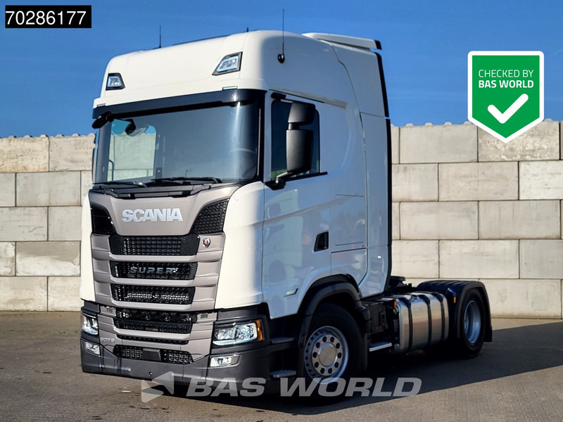 Scania S500 S 4X2 NEW! Retarder 2x Tanks Standklima ACC - Tracteur routier: photos 1 Scania S500 S 4X2 NEW! Retarder 2x Tanks Standklima ACC - Tracteur routier: photos 1