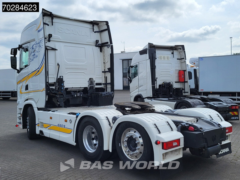 Scania S650 S 6X2 Retarder Liftachse Full-Air Leather Alcoa's - Tracteur routier: photos 2 Scania S650 S 6X2 Retarder Liftachse Full-Air Leather Alcoa's - Tracteur routier: photos 2