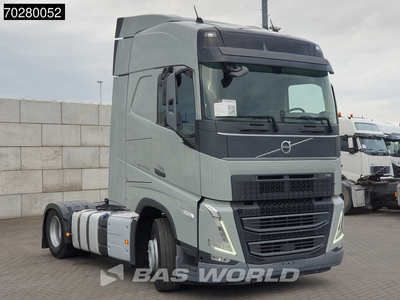 Volvo FH 460 FH 4X2 VEB+ 2x Tanks ACC LED - Tracteur routier: photos 3 Volvo FH 460 FH 4X2 VEB+ 2x Tanks ACC LED - Tracteur routier: photos 3