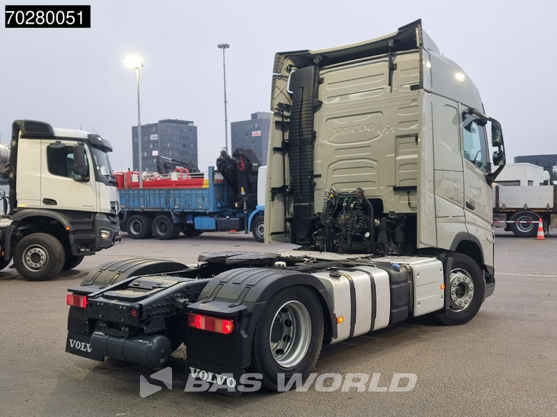 Volvo FH 460 FH 4X2 VEB+ 2x Tanks LED ACC - Tracteur routier: photos 5 Volvo FH 460 FH 4X2 VEB+ 2x Tanks LED ACC - Tracteur routier: photos 5