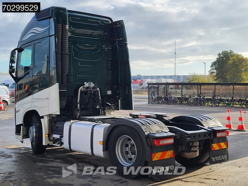Volvo FH 500 4X2 XL VEB+ ADR TC I-ParkCool 2xTanks Navi LED ACC Euro 6 - Tracteur routier: photos 2 Volvo FH 500 4X2 XL VEB+ ADR TC I-ParkCool 2xTanks Navi LED ACC Euro 6 - Tracteur routier: photos 2