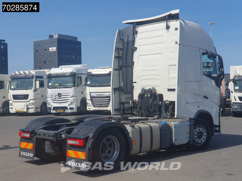 Volvo FH 500 FH 4X2 XL 2x Tanks VEB+ - Tracteur routier: photos 5 Volvo FH 500 FH 4X2 XL 2x Tanks VEB+ - Tracteur routier: photos 5