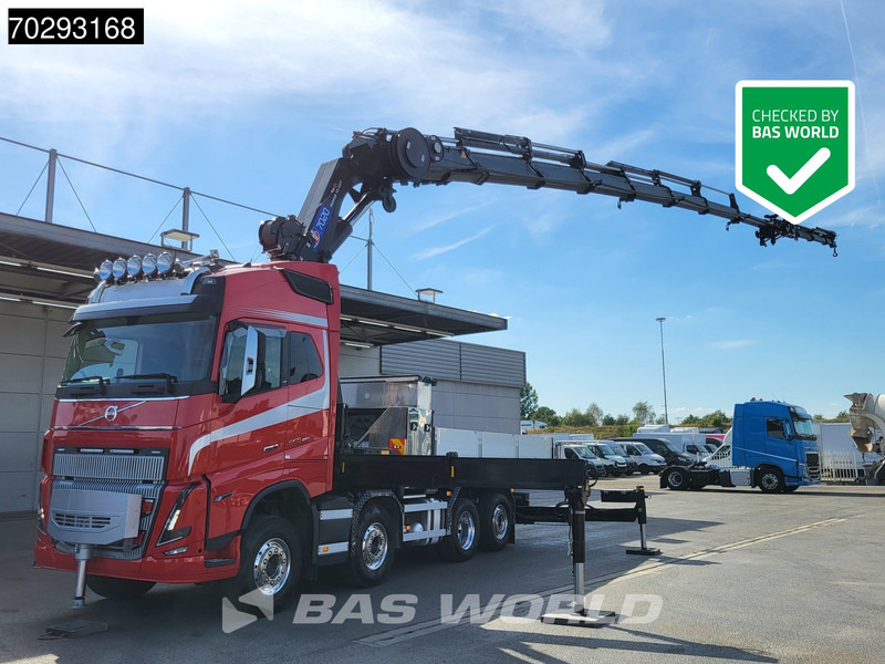 Volvo FH16 650 FH16 8X2 HMF 7020K-RCS Crane + Fly-Jib Lift+Steering-Axle Navi LED ACC Euro 6 - Tracteur routier: photos 1 Volvo FH16 650 FH16 8X2 HMF 7020K-RCS Crane + Fly-Jib Lift+Steering-Axle Navi LED ACC Euro 6 - Tracteur routier: photos 1