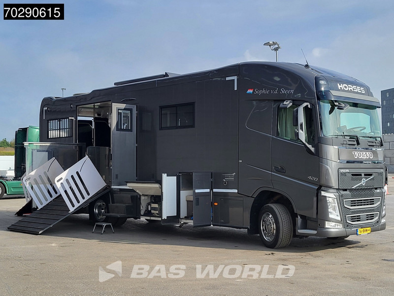 Volvo FH 420 FH 4X2 NL-Truck STX Horse truck + Living 4 Horses Navi ACC Euro 6 - Camion chevaux: photos 3 Volvo FH 420 FH 4X2 NL-Truck STX Horse truck + Living 4 Horses Navi ACC Euro 6 - Camion chevaux: photos 3