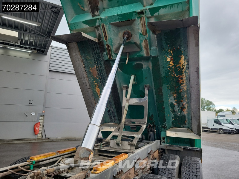 Volvo FH16 650 FH16 6X4 Dynamic steering - Camion benne: photos 3 Volvo FH16 650 FH16 6X4 Dynamic steering - Camion benne: photos 3