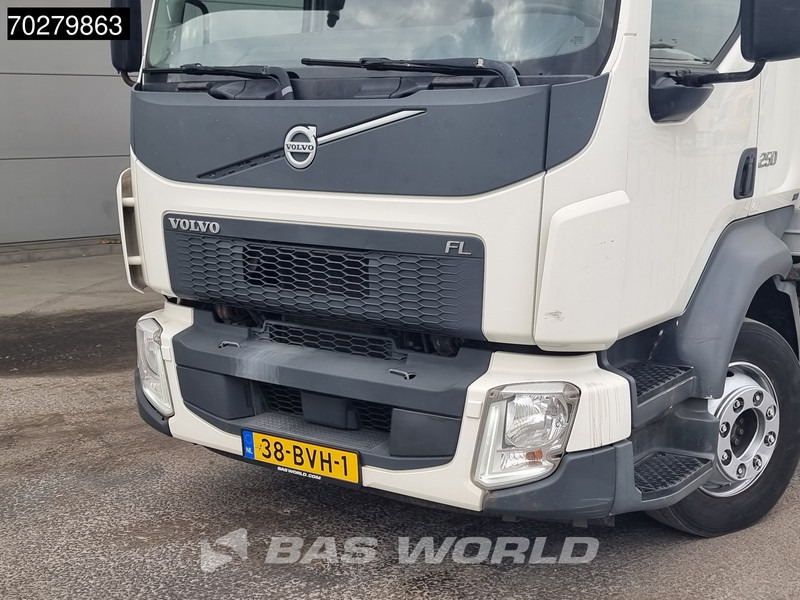 Camion frigorifique Volvo FL 250 4X2 12tons NL-Truck Ladebordwand Euro 6: photos 10