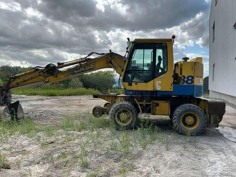 Case 788-PRR - Autre matériel: photos 3 Case 788-PRR - Autre matériel: photos 3