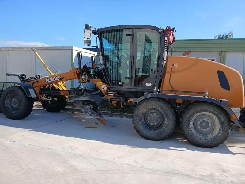 Case 836C AWD EQUIPEE 3D - Niveleuse: photos 3 Case 836C AWD EQUIPEE 3D - Niveleuse: photos 3