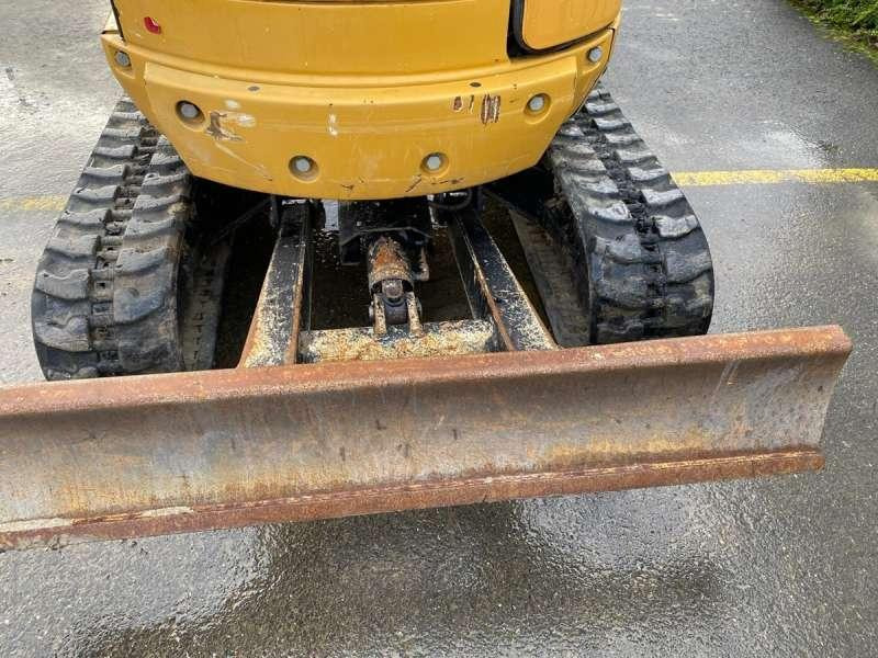 Caterpillar CANOPY 302.7DCR MACHINE SUISSE - Mini pelle: photos 5 Caterpillar CANOPY 302.7DCR MACHINE SUISSE - Mini pelle: photos 5