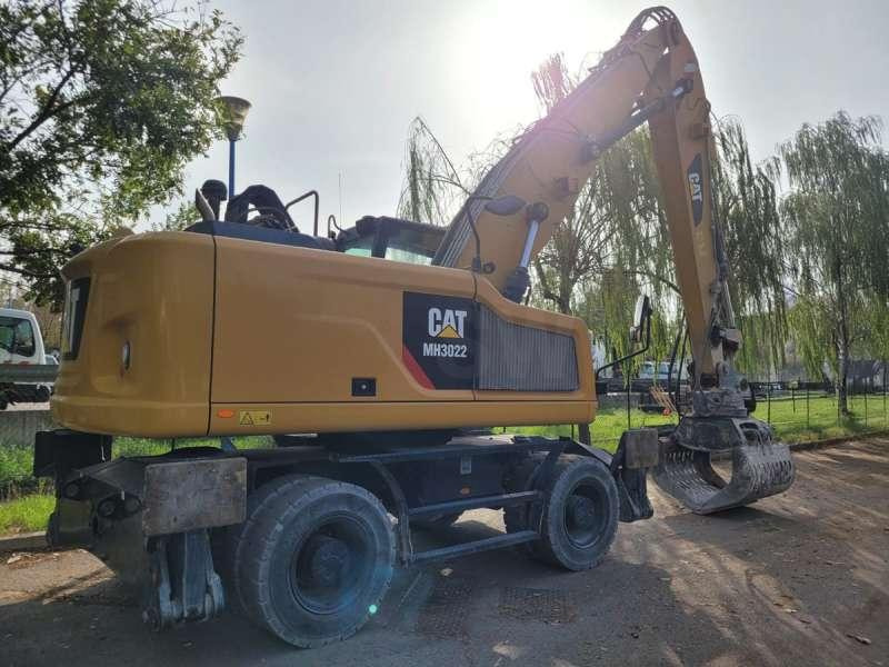 Pelle de manutention Caterpillar MH3022: photos 6