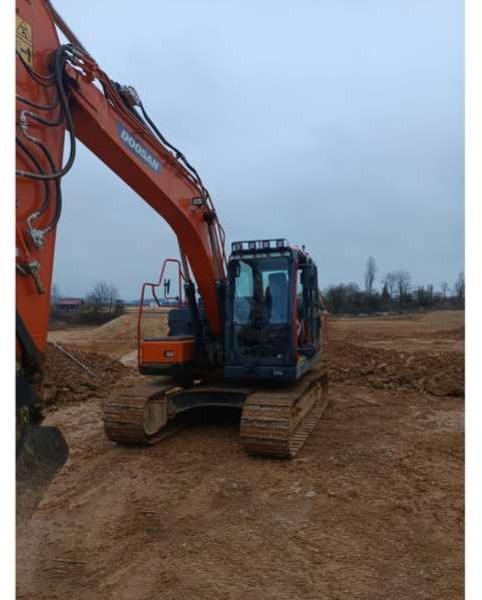 Doosan DX140LC-5 - Pelle sur chenille: photos 3 Doosan DX140LC-5 - Pelle sur chenille: photos 3