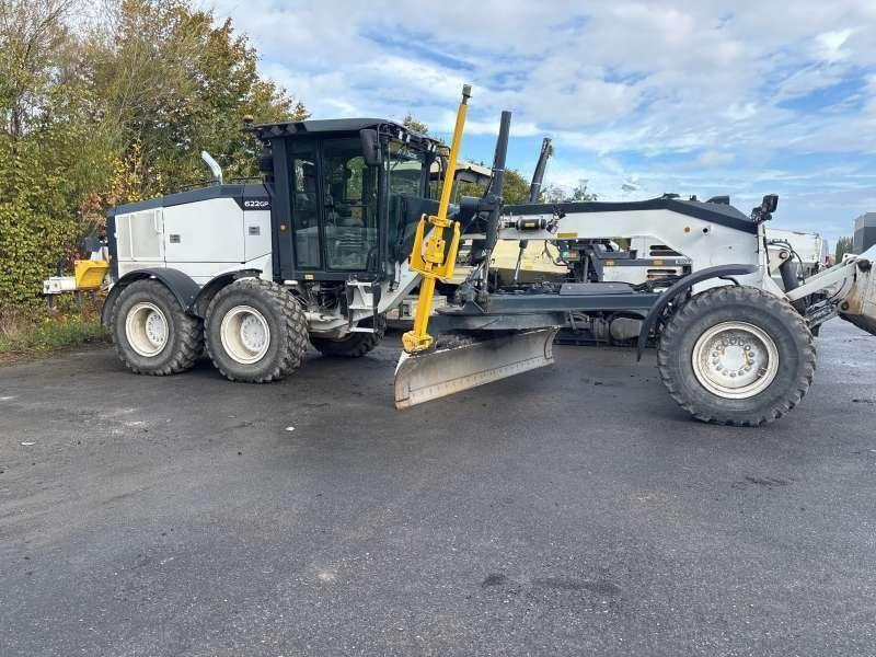 John Deere 622GP EQUIPEE GPS 3D - Niveleuse: photos 2 John Deere 622GP EQUIPEE GPS 3D - Niveleuse: photos 2