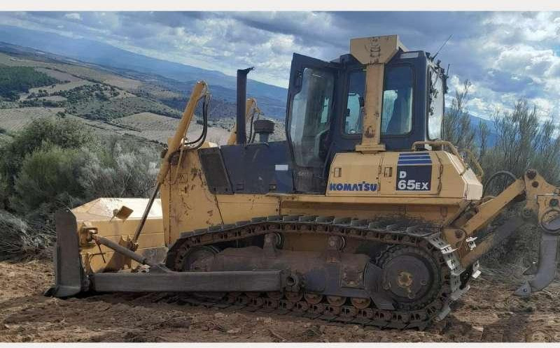 Komatsu D65EX-15 - Bulldozer: photos 2 Komatsu D65EX-15 - Bulldozer: photos 2