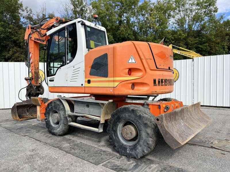 Liebherr A918 COMPACT - Pelle sur pneus: photos 4 Liebherr A918 COMPACT - Pelle sur pneus: photos 4