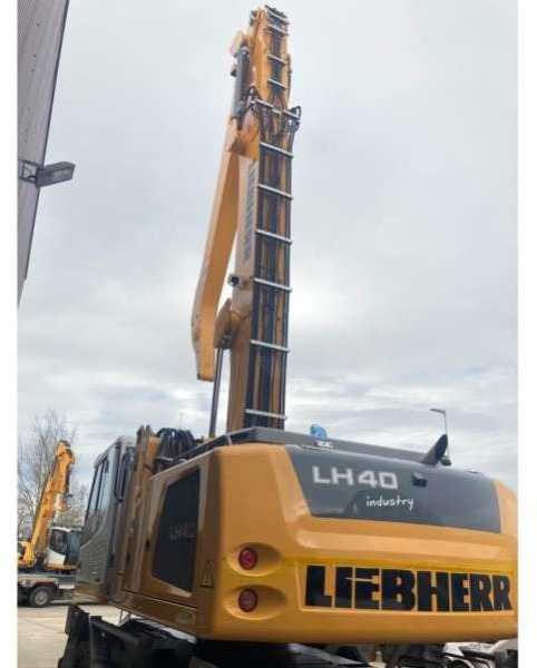 Liebherr LH40 M LITRONIC - Pelle de manutention: photos 5 Liebherr LH40 M LITRONIC - Pelle de manutention: photos 5