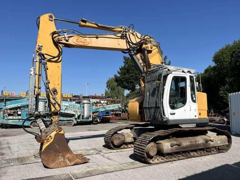 Liebherr R924 Compact Litronic - Pelle sur chenille: photos 3 Liebherr R924 Compact Litronic - Pelle sur chenille: photos 3