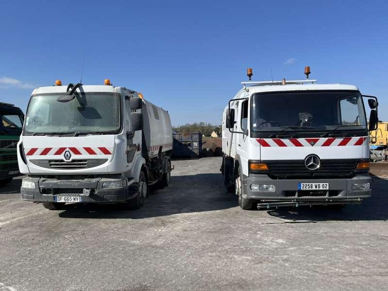 Renault 240DXI + MERCEDES 1517 - Balayeuse de voirie: photos 2 Renault 240DXI + MERCEDES 1517 - Balayeuse de voirie: photos 2