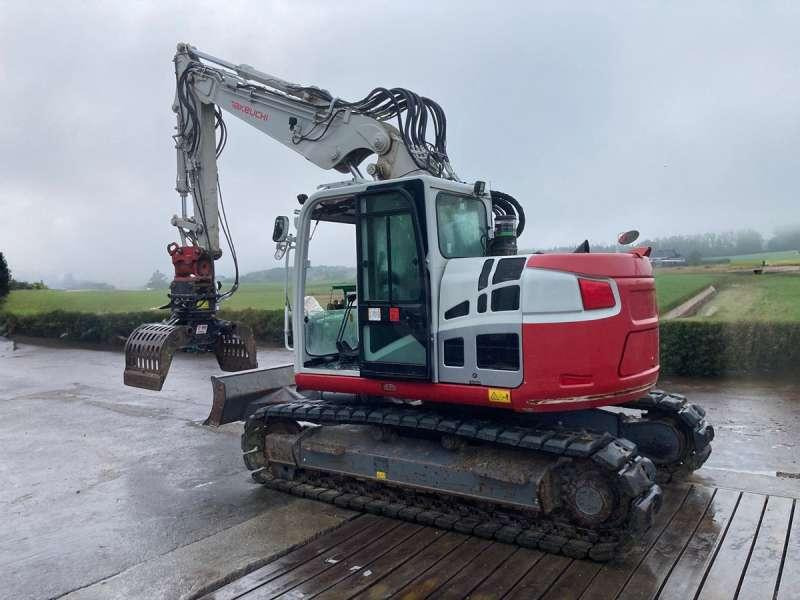 Takeuchi TB2150R - Pelle sur chenille: photos 2 Takeuchi TB2150R - Pelle sur chenille: photos 2
