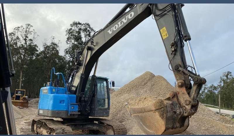 Volvo ECR235DL - Pelle sur chenille: photos 5 Volvo ECR235DL - Pelle sur chenille: photos 5