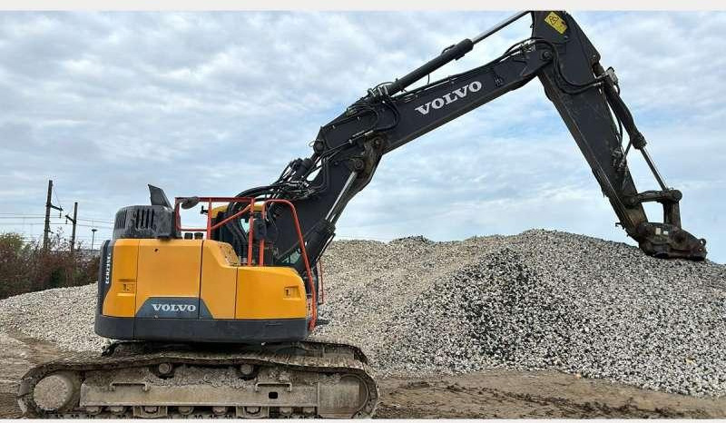 Volvo ECR235EL - Pelle sur chenille: photos 2 Volvo ECR235EL - Pelle sur chenille: photos 2