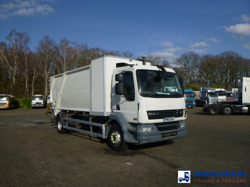 DAF LF 55.220 4X2 RHD Farid refuse truck - Benne à ordures ménagères: photos 2 DAF LF 55.220 4X2 RHD Farid refuse truck - Benne à ordures ménagères: photos 2