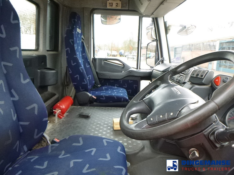 Photo d'intérieur 1: Camion grue Iveco AD260S31Y/PS 6x2 RHD + Atlas 135.2E-A2