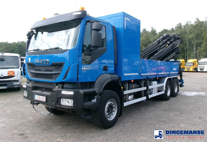 Iveco AD260T33 EEV 6X4 + Hiab 377 E5 Hipro Jib 70 X-4 - Camion grue: photos 1 Iveco AD260T33 EEV 6X4 + Hiab 377 E5 Hipro Jib 70 X-4 - Camion grue: photos 1