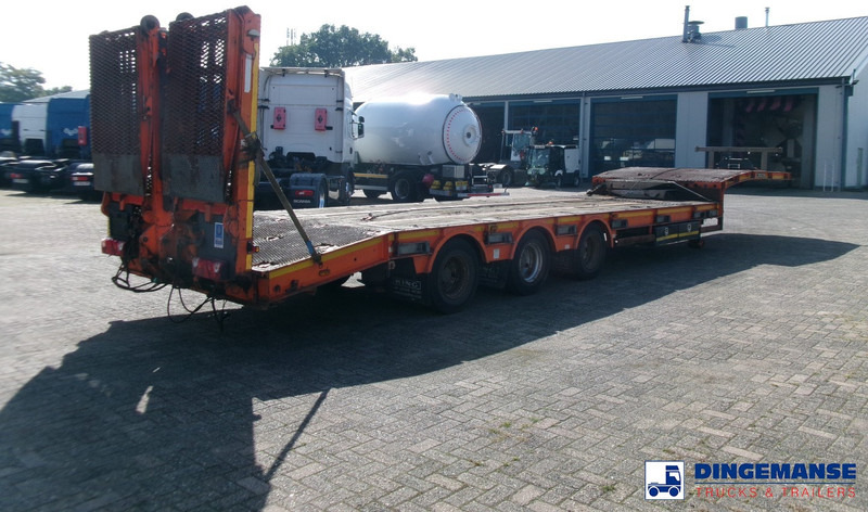 KING 3-axle semi-lowbed trailer 44T + ramps - Semi-remorque surbaissé: photos 4 KING 3-axle semi-lowbed trailer 44T + ramps - Semi-remorque surbaissé: photos 4