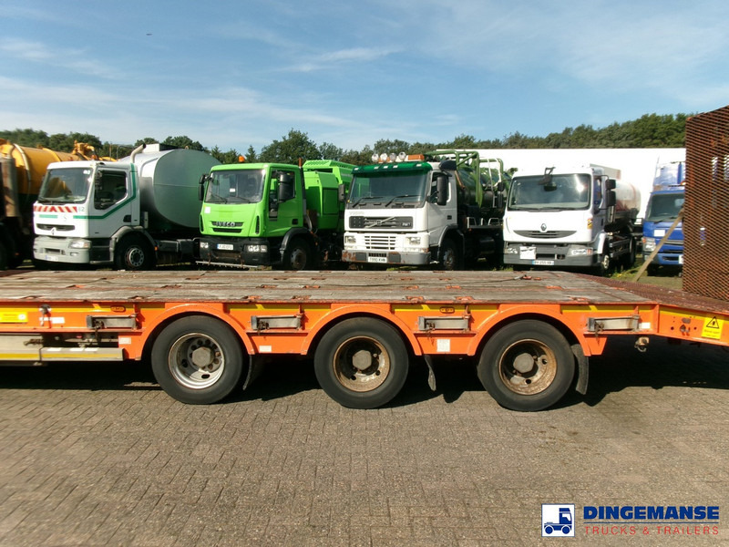 KING 3-axle semi-lowbed trailer 44T + ramps - Semi-remorque surbaissé: photos 5 KING 3-axle semi-lowbed trailer 44T + ramps - Semi-remorque surbaissé: photos 5