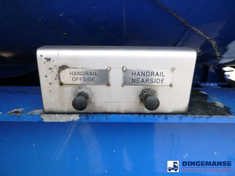 LAG Powder tank alu 55 m3 (tipping) + ADR - Semi-remorque citerne: photos 5 LAG Powder tank alu 55 m3 (tipping) + ADR - Semi-remorque citerne: photos 5