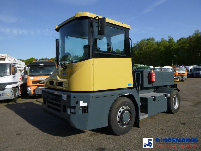 MOL RM 255 4X4 terminal drawbar tractor 150 ton - Tracteur portuaire: photos 1 MOL RM 255 4X4 terminal drawbar tractor 150 ton - Tracteur portuaire: photos 1