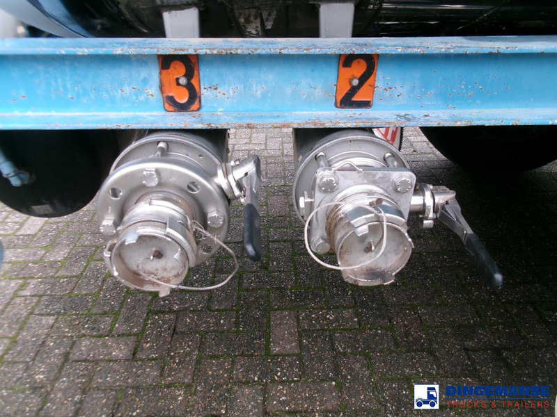 Semi-remorque citerne Magyar Chemical tank inox L4BH 33.5 m3 / 3 comp: photos 7 Semi-remorque citerne Magyar Chemical tank inox L4BH 33.5 m3 / 3 comp: photos 7