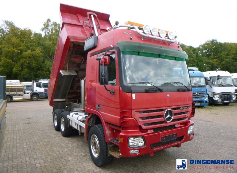 Mercedes-Benz Actros 3350 6x4 tipper - Camion benne: photos 2 Mercedes-Benz Actros 3350 6x4 tipper - Camion benne: photos 2