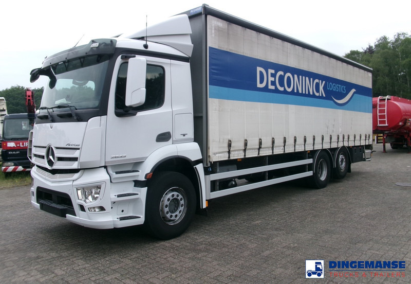 Mercedes-Benz Antos 2533L 6x2 Euro 6 curtain sider - Camion à rideaux coulissants: photos 1 Mercedes-Benz Antos 2533L 6x2 Euro 6 curtain sider - Camion à rideaux coulissants: photos 1