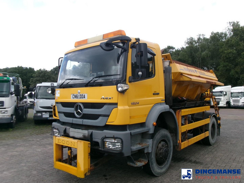 Mercedes-Benz Axor 1824 4x4 RHD salt spreader / gritter - Engin de déneigement: photos 1 Mercedes-Benz Axor 1824 4x4 RHD salt spreader / gritter - Engin de déneigement: photos 1