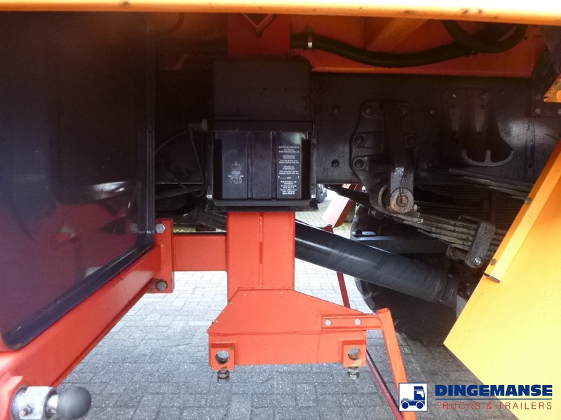 Engin de déneigement Mercedes-Benz SK 2031 4x4x4 Schmidt CJS9 airport sweeper snow plough: photos 12