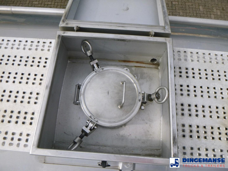 Semi-remorque citerne Parcisa Chemical tank inox L4BH 37.5 / 1 comp: photos 20 Semi-remorque citerne Parcisa Chemical tank inox L4BH 37.5 / 1 comp: photos 20