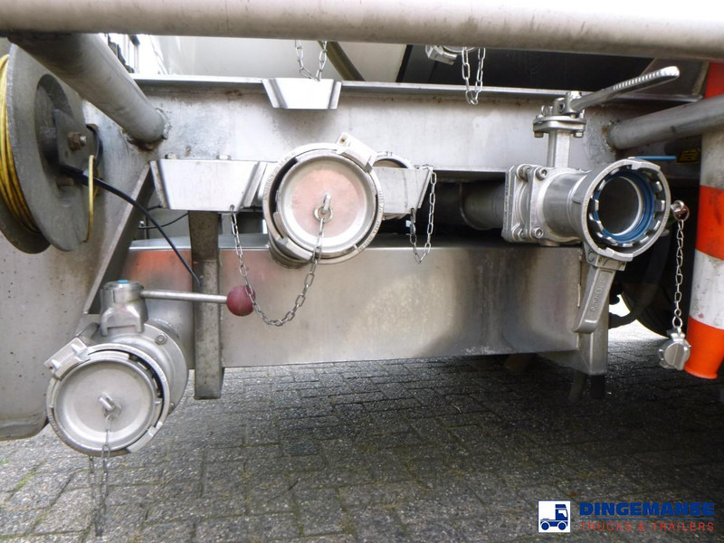 Semi-remorque citerne Parcisa Chemical tank inox L4BH 37.5 / 1 comp: photos 9 Semi-remorque citerne Parcisa Chemical tank inox L4BH 37.5 / 1 comp: photos 9